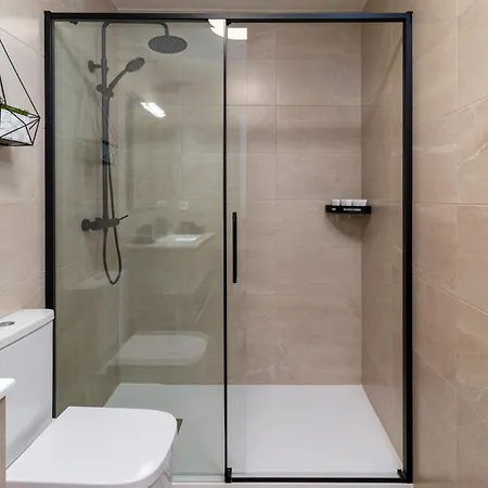 In Con Parking Apartment *