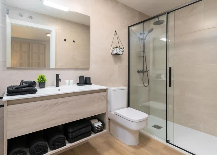 Apartment In Con Parking